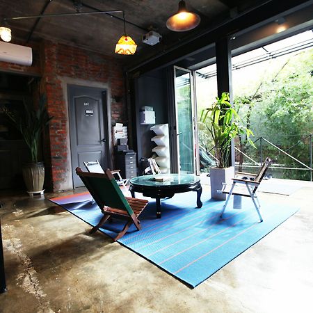 Hongdae Guesthouse Pajamaparty Seoul Bagian luar foto