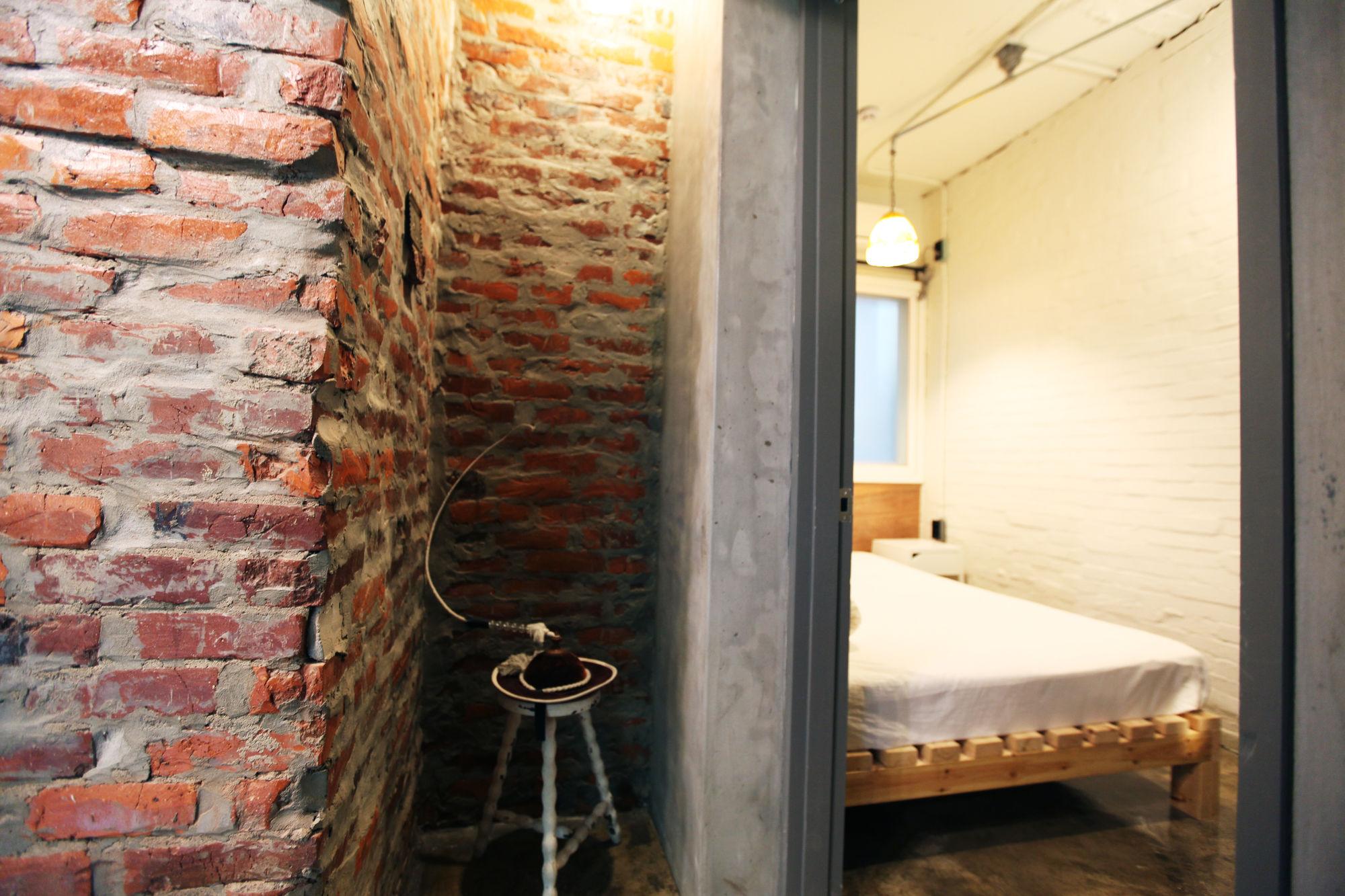 Hongdae Guesthouse Pajamaparty Seoul Bagian luar foto